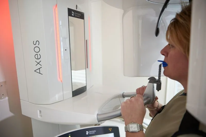 3D imaging machine being used 